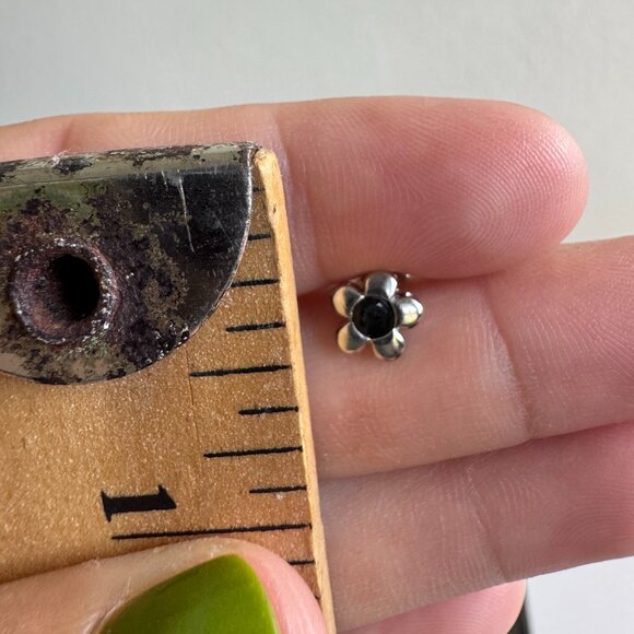 Sterling Silver 925 Flower Stud Earrings with Black Stone – Floral Petite Design - Picture 7 of 8